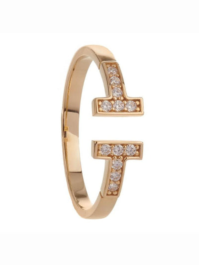 Bague en or avec pierres cubiques zirconium
