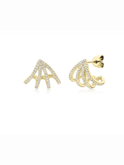 Gold earrings with diamonds