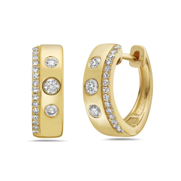 Gold earrings with diamonds