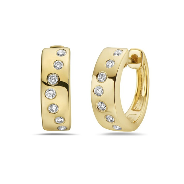Gold earrings with diamonds